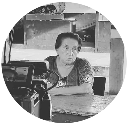 Foto em preto e branco de Maria Auxiliadora Pereira e Silva, da Associação Cultural Boi-Bumbá Caprichoso, sobre a pandemia em Parintins